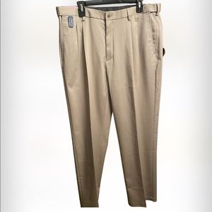NWT Haggar Mens Khaki Dress Pant